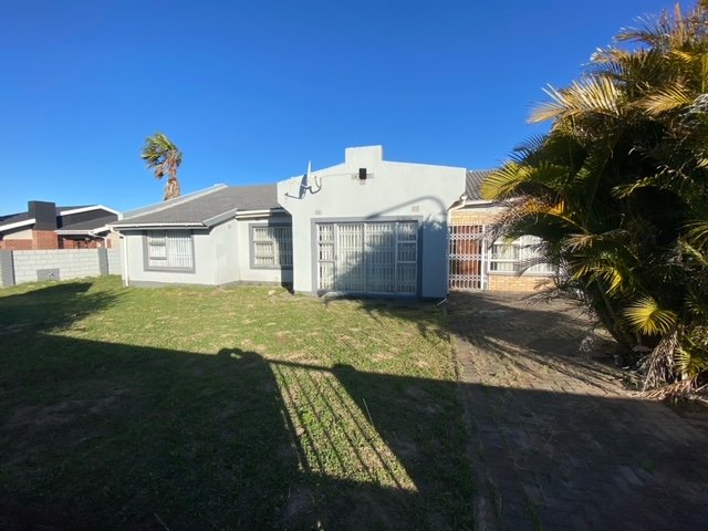  Bedroom Property for Sale in Southernwood Eastern Cape